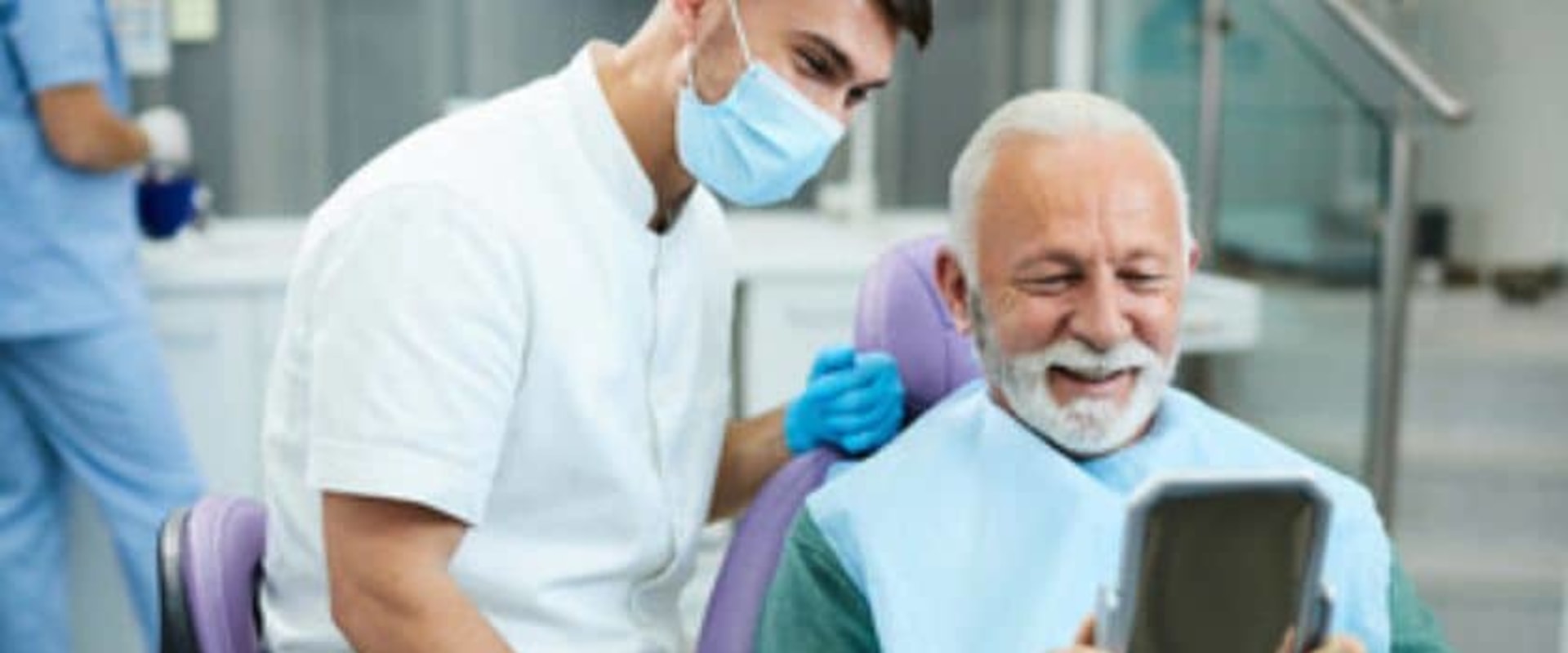 Aging With Confidence: How Dental Veneers Enhance Senior Healthcare In Austin, Texas